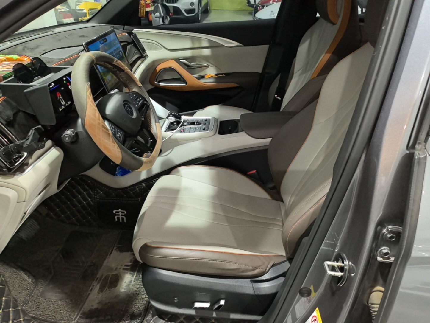 BYD Song Pro New Energy 2022 DM-i 110km Flagship Model — снимка 17