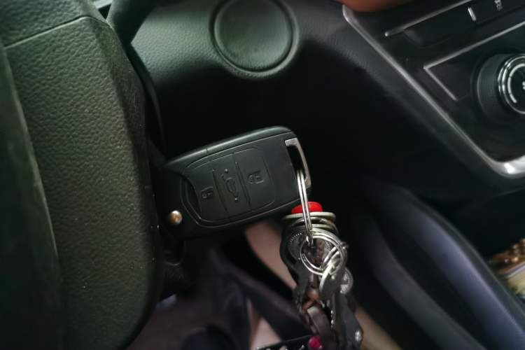 Used Wuling Hongguang S3 2018 1.5L Manual Comfort Model China V Standard
