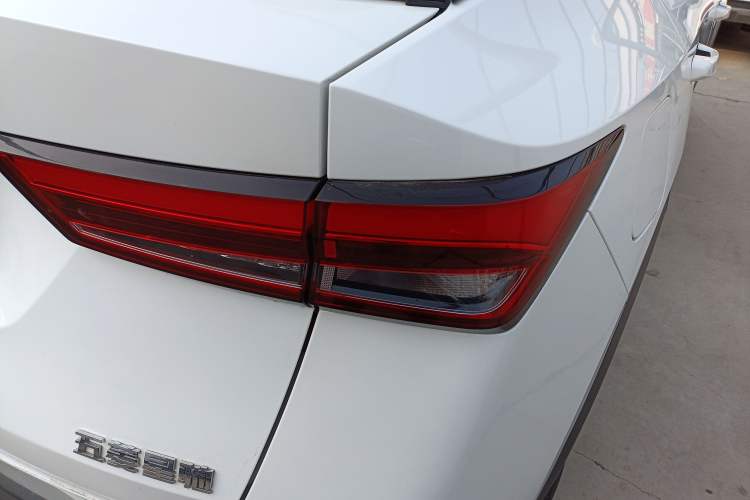 Used Wuling Alvez 2022 1.5L Manual Free-Style Model