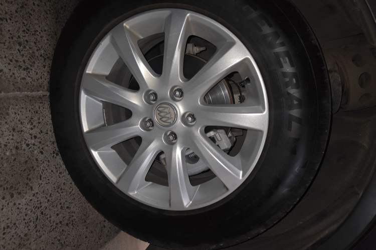 Used Buick Envision 2018 20T Two-Wheel Drive Luxury Model
