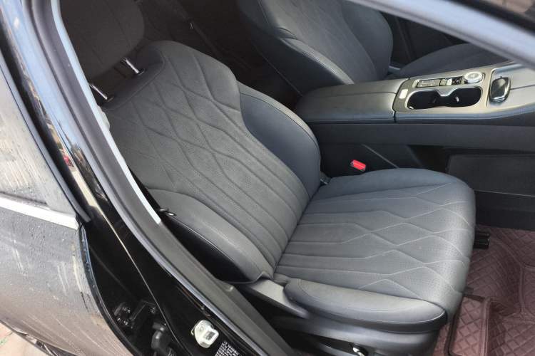 Used Chery Tiggo 8 PLUS 2025 290TGDI DCT Luxury 5-Seater
