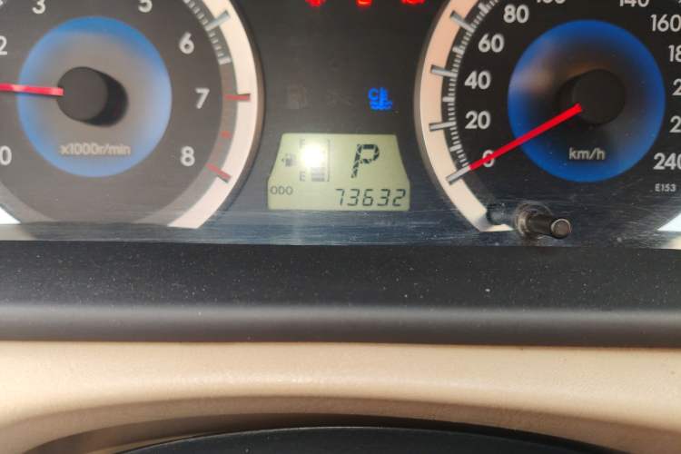 Used Toyota Corolla EX 2013 1.6L Automatic Excellence Edition Odometer Close Up