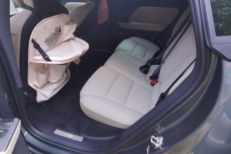 Used Volvo Volvo XC70 Plug-in Hybrid 2026 Model Two-Wheel Drive Long-Range Core
