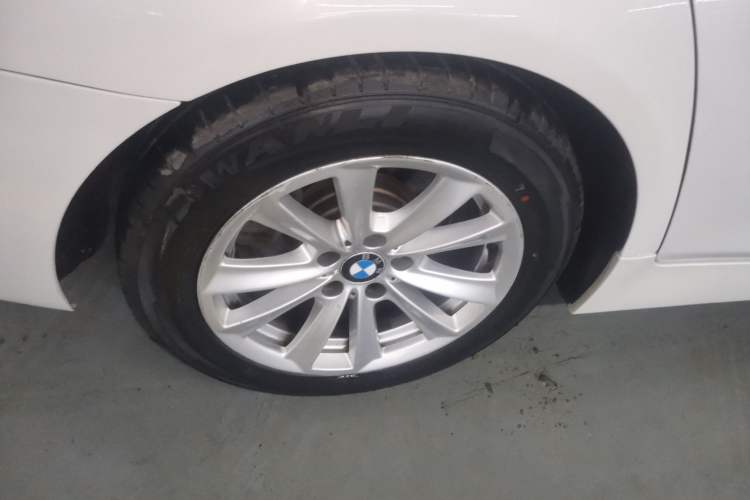 Used BMW 5 Series 2017 520Li Elegant Edition
