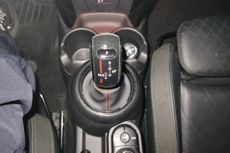 Used MINI MINI 2018 2.0T COOPER S Classic Edition Five-Door Version