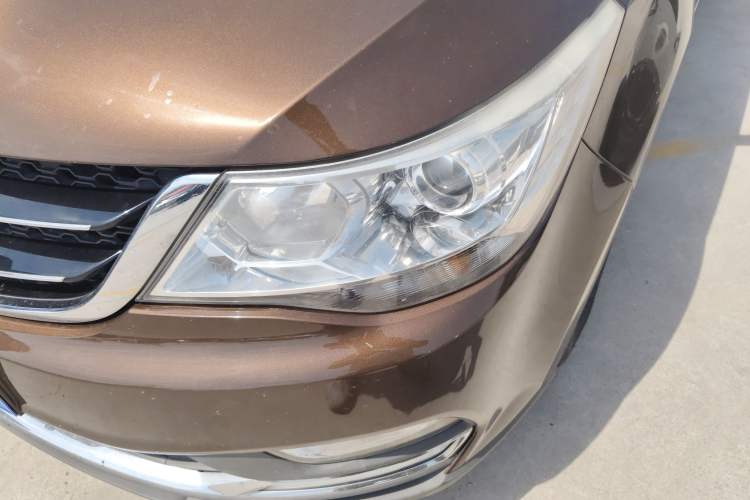 Used Baojun 730 2016 1.5T Manual Comfort Version 7 Seats Left Front Headlight