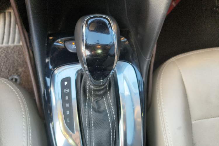 Used Buick Excelle 2020 15N CVT Elite Edition Gear Lever