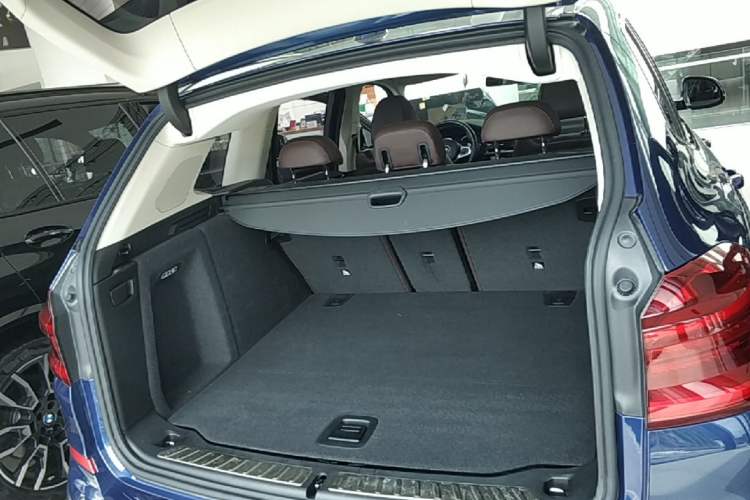 Used BMW X3 2018 xDrive28i M Sport Package China VI Trunk