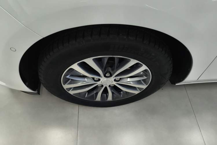 Used Buick GL8 2021 ES Land Cruiser 653T Luxury Edition
