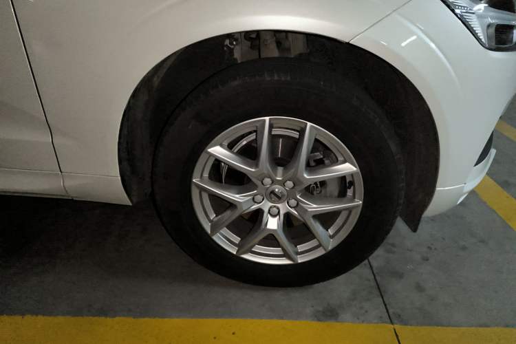 Used Volvo XC60 2019 T5 4x4 Smart Edition China V Standard