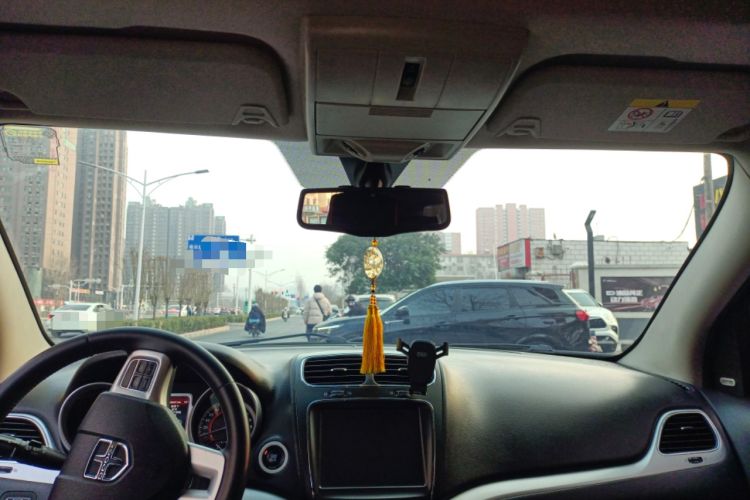 Used Dodge Journey 2013 2.4L Two-Wheel Drive Luxury Version
