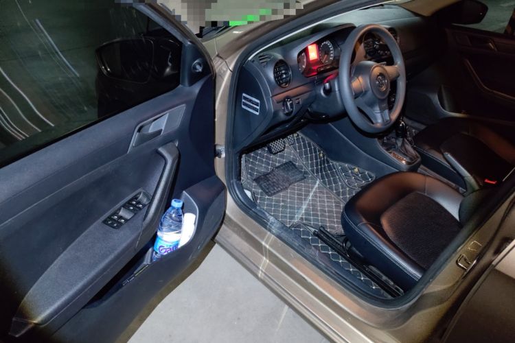 Used Volkswagen Jetta 2013 1.6L Automatic Fashion Model Driver Seat