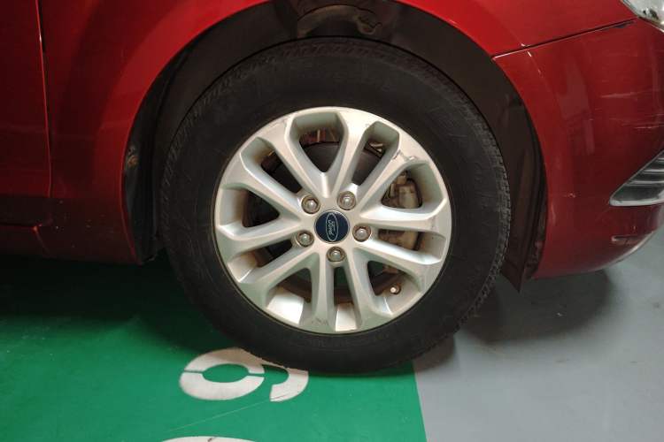 Used Ford Focus 2013 Hatchback Classic 1.8L Automatic Millionth Anniversary Edition
