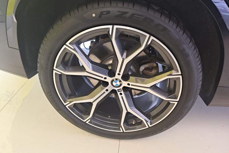 Used BMW X5 2023 xDrive 30Li Luxury M Sport Night Edition Package
