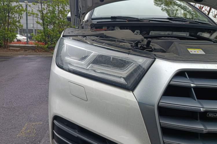 Used Audi Q5L 2020 45 TFSI Prestige Fashion Model Right Front Headlight