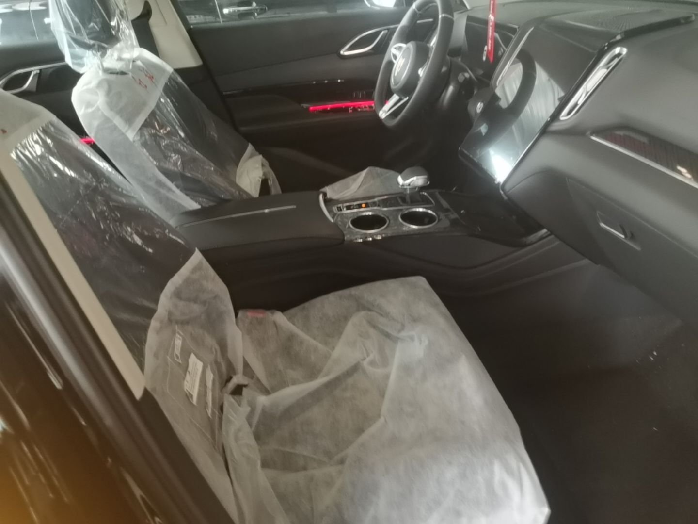 Hongqi HS3 PHEV 2025 Model 117km Jingwei Edition — снимка 19
