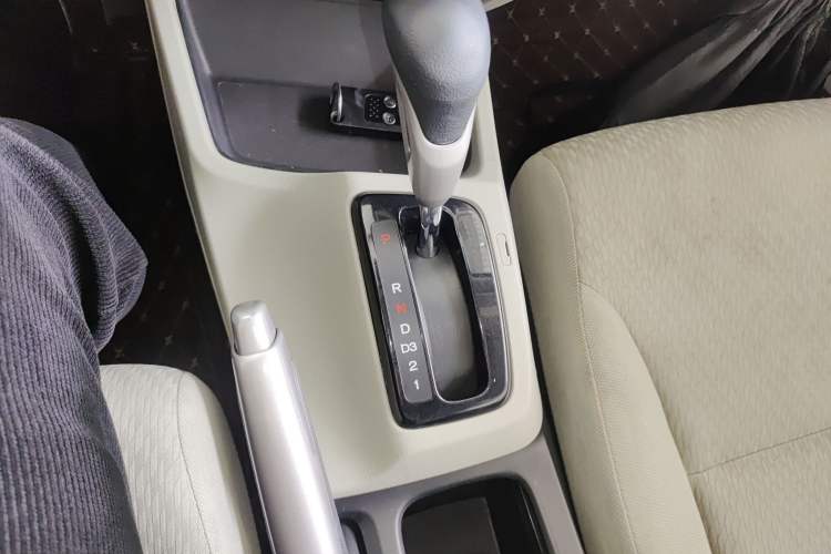 Used Honda Civic 2014 1.8L automatic comfort version
