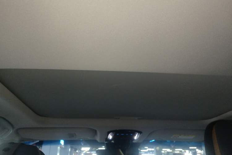 Used Toyota Venza 2022 2.0L CVT Two-Wheel Drive Prestige Edition Headliner