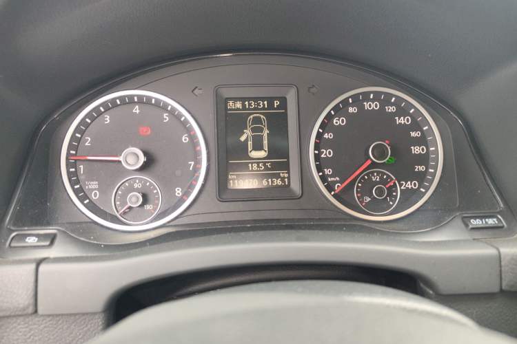 Used Volkswagen Tiguan 2012 1.8TSI Automatic Two-Wheel Drive Elite Edition Instrument Cluster