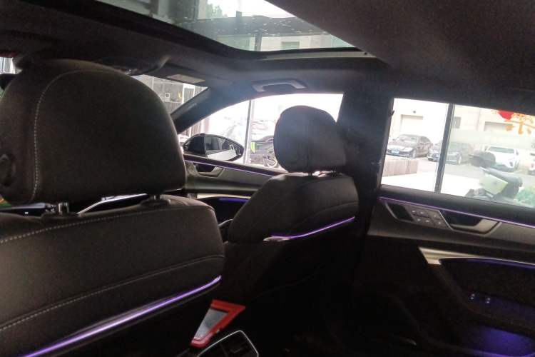 Used Audi A7L 2024 45 TFSI quattro Luxury Edition Headliner