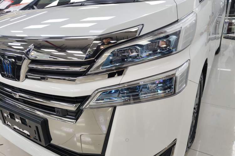 Used Toyota Vellfire 2021 Crown Dual-Engine 2.5L HV Prestige Edition
