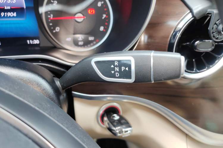 Used Mercedes-Benz V-Class 2021 V 260 Avantgarde Edition