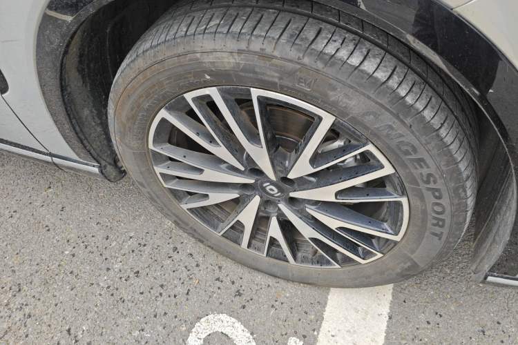 Used CHANGAN NEVO Q07 2025 215 Prestige Edition Right Front Wheel Hub