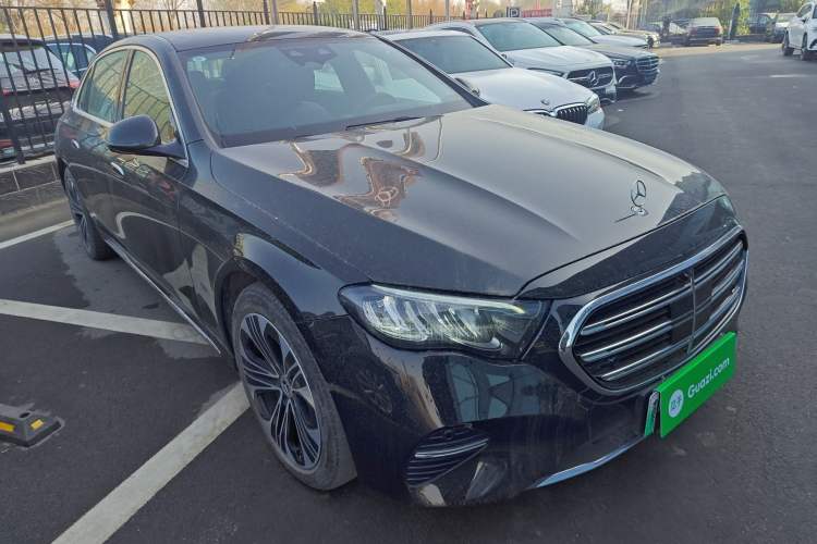 Used Mercedes-Benz E-Class New Energy 2024 E 350 e L Plug-in Hybrid Sedan Front Right 45 Deg