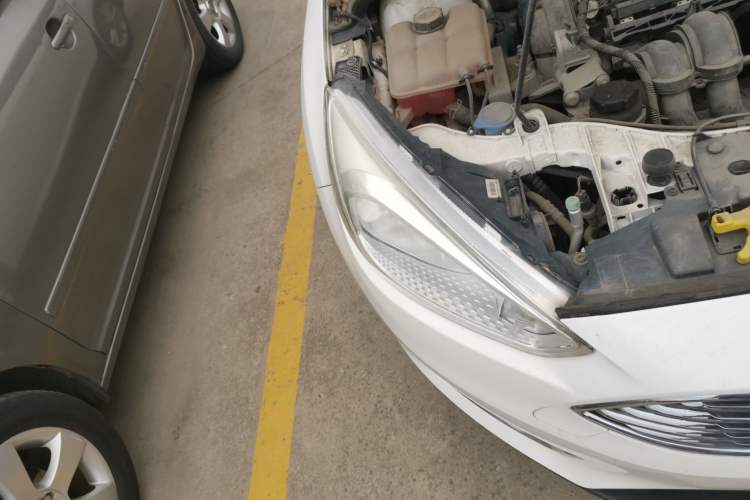 Used Ford Focus 2017 Sedan 1.6L Automatic Fashion Edition Smart Drive Version
