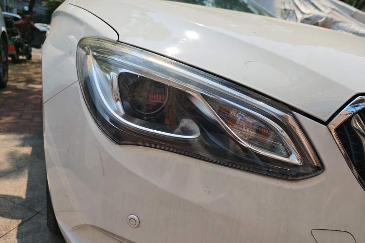 Used Buick GT 2015 15N Automatic Elite Version Right Front Headlight
