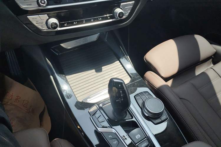 Used BMW X3 2021 xDrive28i M Sport Package Gear Lever