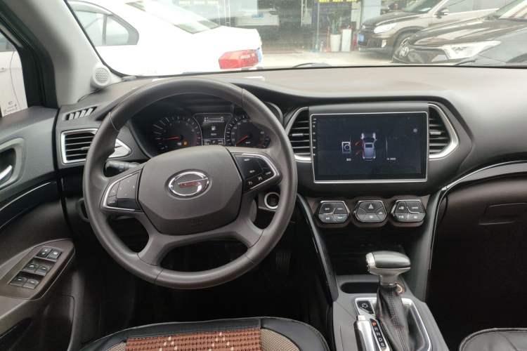 Used GAC Trumpchi GS4 2015 200T G-DCT Elite Edition Center Console