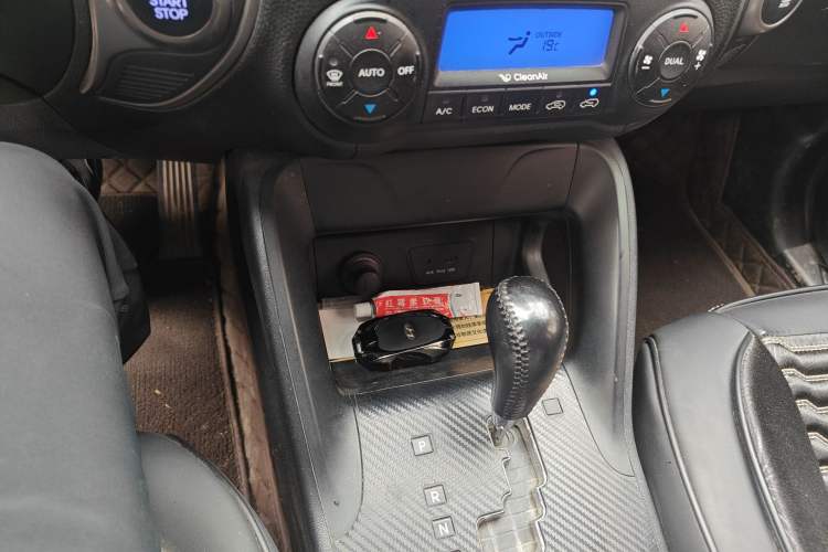 Used Hyundai ix35 2013 2.0L Automatic Two-Wheel Drive Smart GLS China IV Standard
