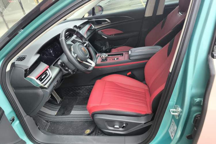 Used Hongqi H6 2024 2.0T ZhiMei Edition
