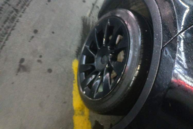 Used Tesla Model Y 2022 Revised Version Long-Range All-Wheel Drive Exterior 5