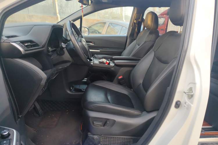 Used Toyota SIENNA 2021 2.5L Hybrid Ultimate Edition