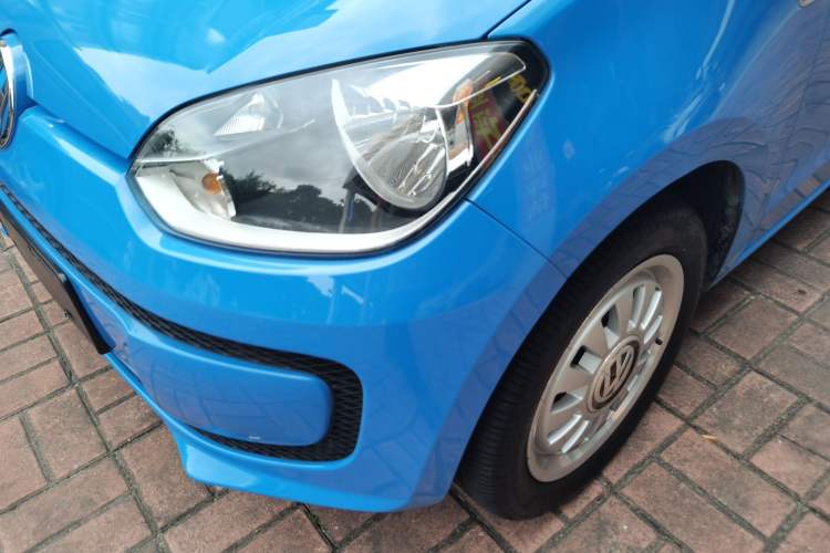 Used Volkswagen up! 2015 1.0L move up! Left Front Headlight