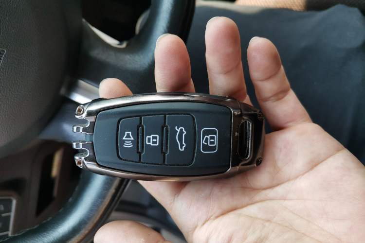 Used Haval F7 2020 1.5T Two-Wheel Drive i-Trend Vehicle Key
