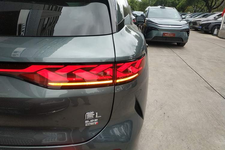 Used BYD Tang L 2025 EV 600KM All-Wheel-Drive LiDAR Flagship Model
