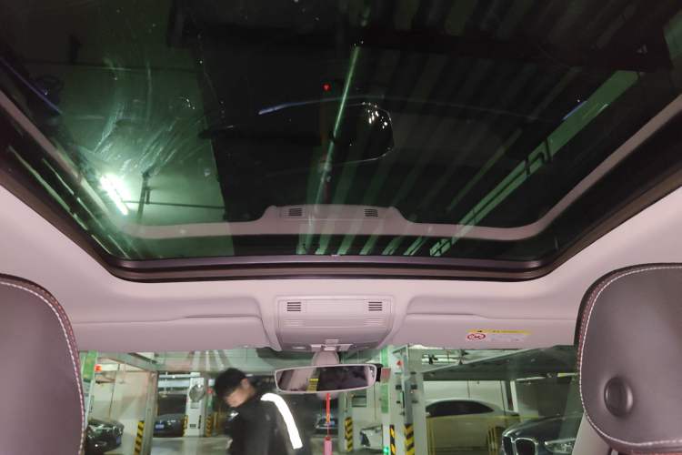 Used Volkswagen Tayron 2020 330TSI Two-Wheel Drive Luxury Smart Connectivity Version