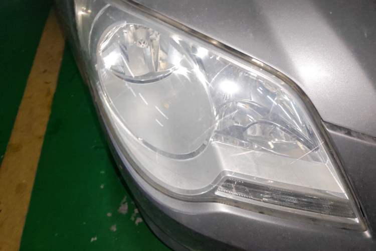 Used Volkswagen Bora 2012 1.6L Automatic Fashion Edition Right Front Headlight