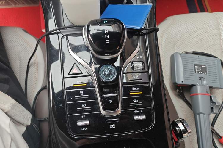 Used BYD Qin PLUS 2024 HONOR Edition DM-i 55KM Leading Model
