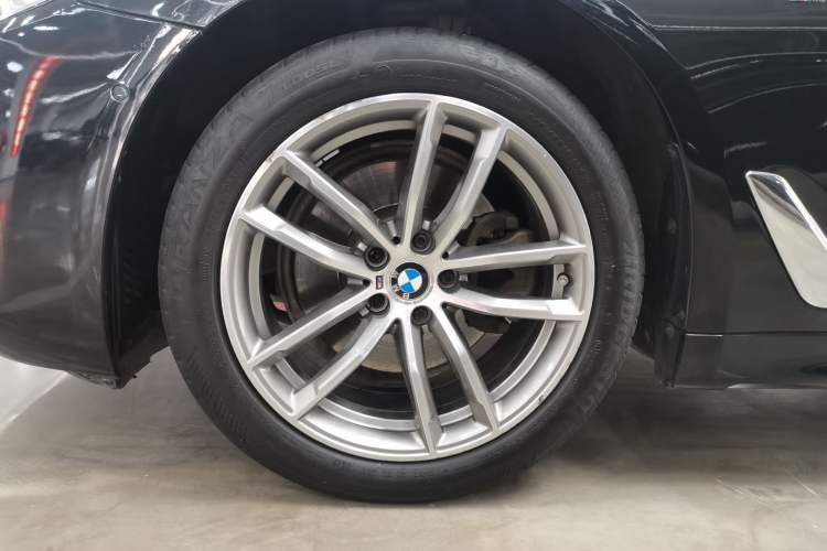 Used BMW 5 Series 2019 Restyled 525Li M Sport Package