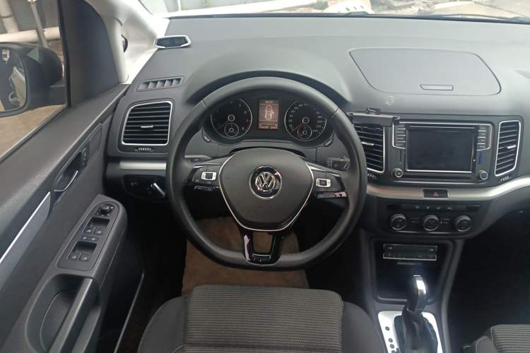 Used Volkswagen Sharan 2018 380TSI Comfort Edition 6-Seater Steering Wheel