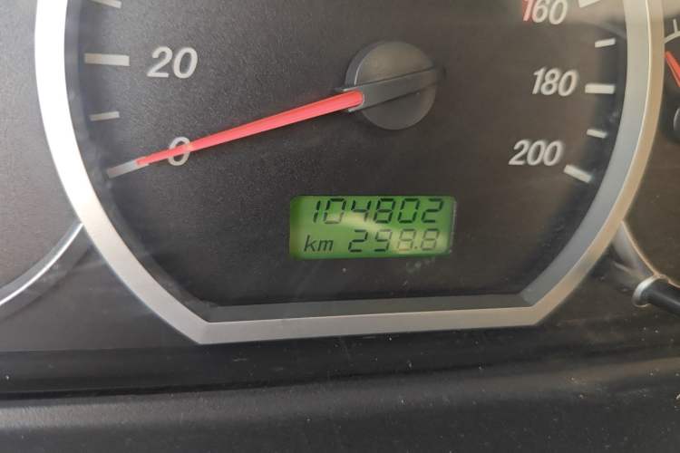 Used Wuling Hongguang 2013 1.5L Base Version Odometer Close Up