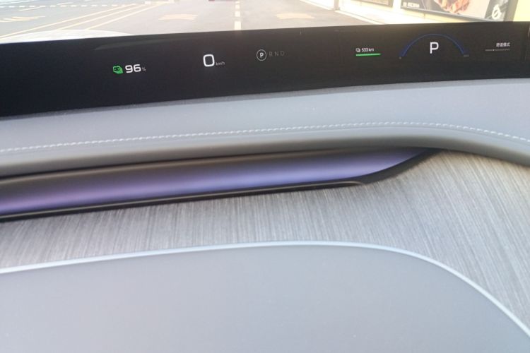 Used Xiaomi Auto YU7 2025 Ultra-Long Range All-Wheel Drive Pro Version
