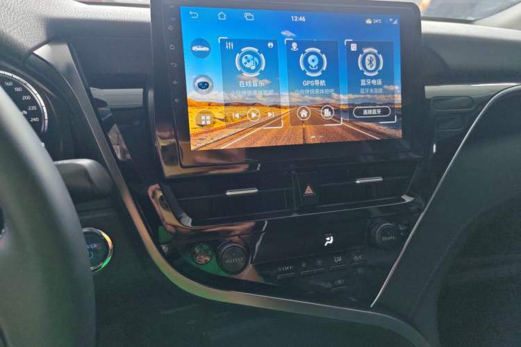 Used Toyota Camry 2021 Dual-Motor 2.5HG Luxury Edition Audio And AC Panel