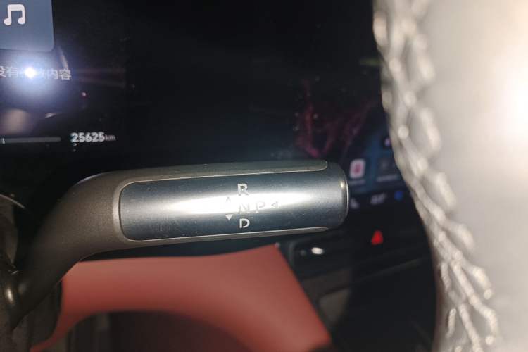 Used Hima AITO M8 2025 Extended-Range Ultra Version 53.4 kWh 5-Seater Edition Gear Lever