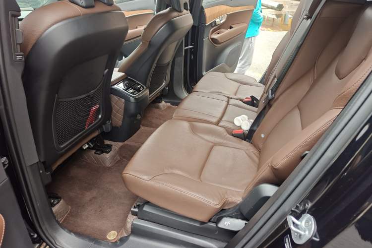 Used Volvo XC90 2024 B6 Zhiyi Luxury 7-Seater