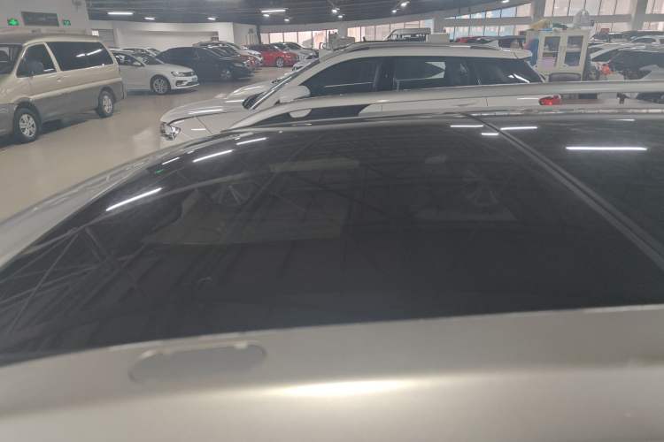 Used Jeep Cherokee 2016 2.4L Leading Edition
